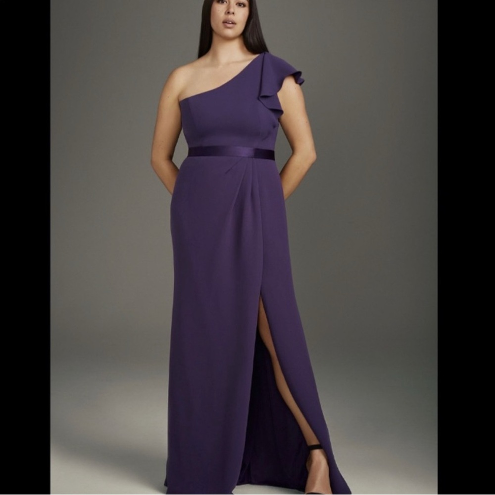 David’s Bridal Bridesmaid dress by Vera Wang, Size 6, Royal Purple
